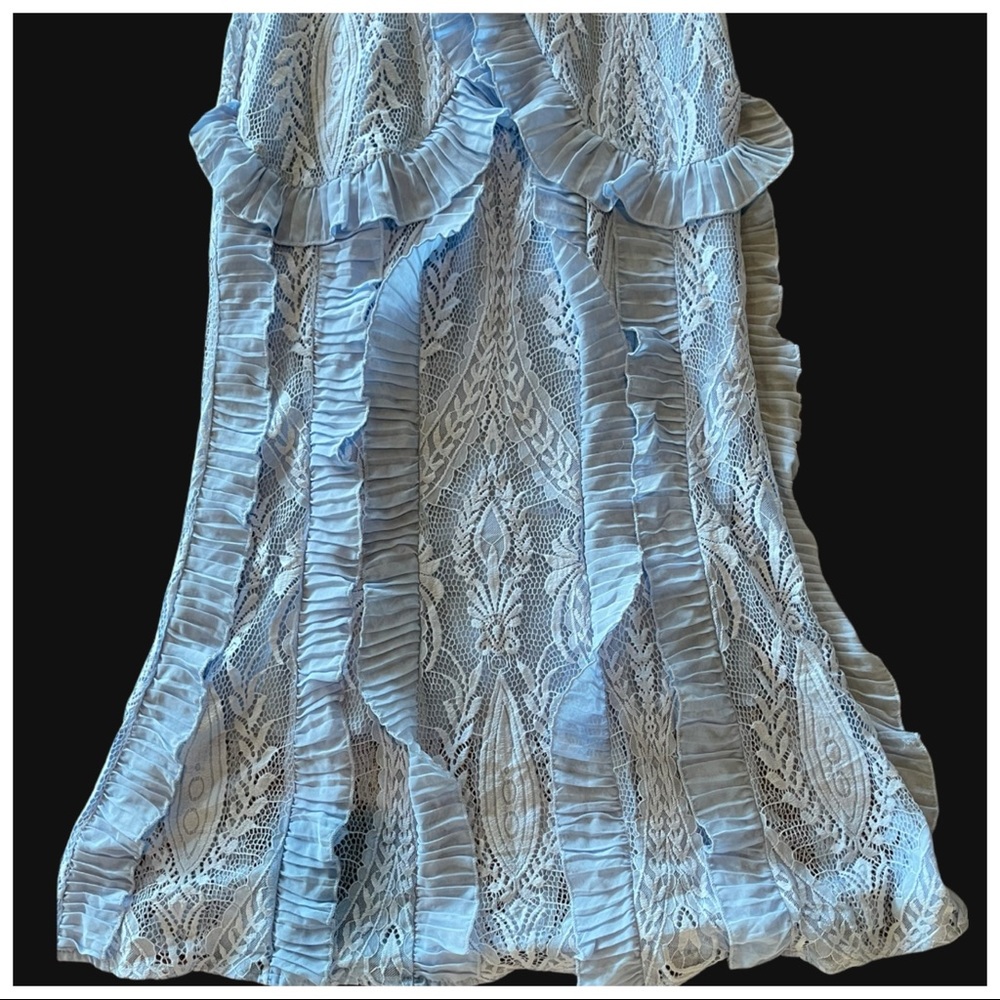 💕 The Zenayda Gorgeous Blue Lace Ruffle Maxi Dress - Picture 6 of 9